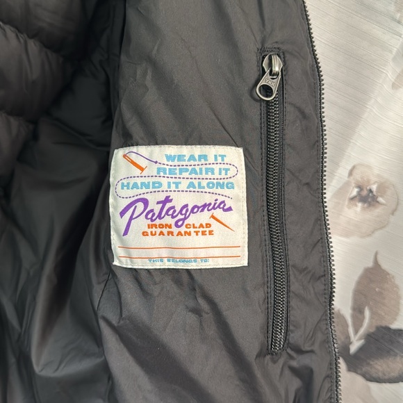 Black Quilted Patagonia kids jacket - Picture 8 of 9